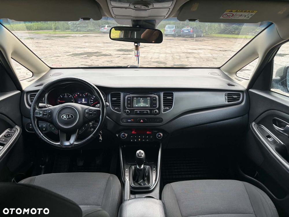 Kia Carens 1.7 CRDi Business Line - 14