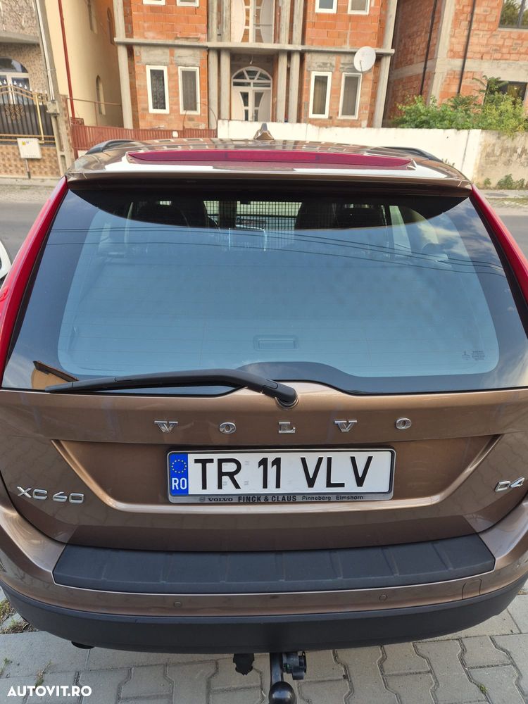 Volvo XC 60 D4 Momentum - 6
