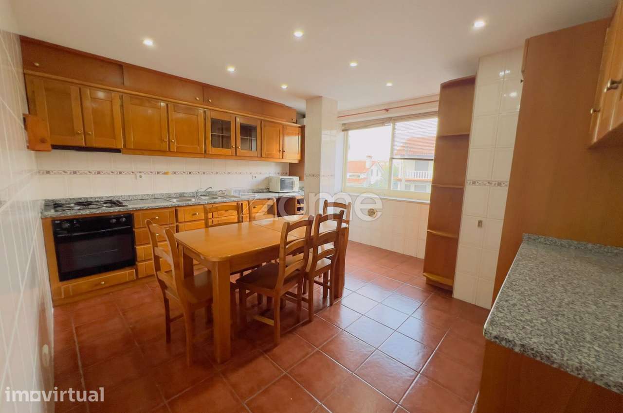 Apartamento T2 Remodelado com lugar de Garagem em Chaves - Grande imagem: 4/17