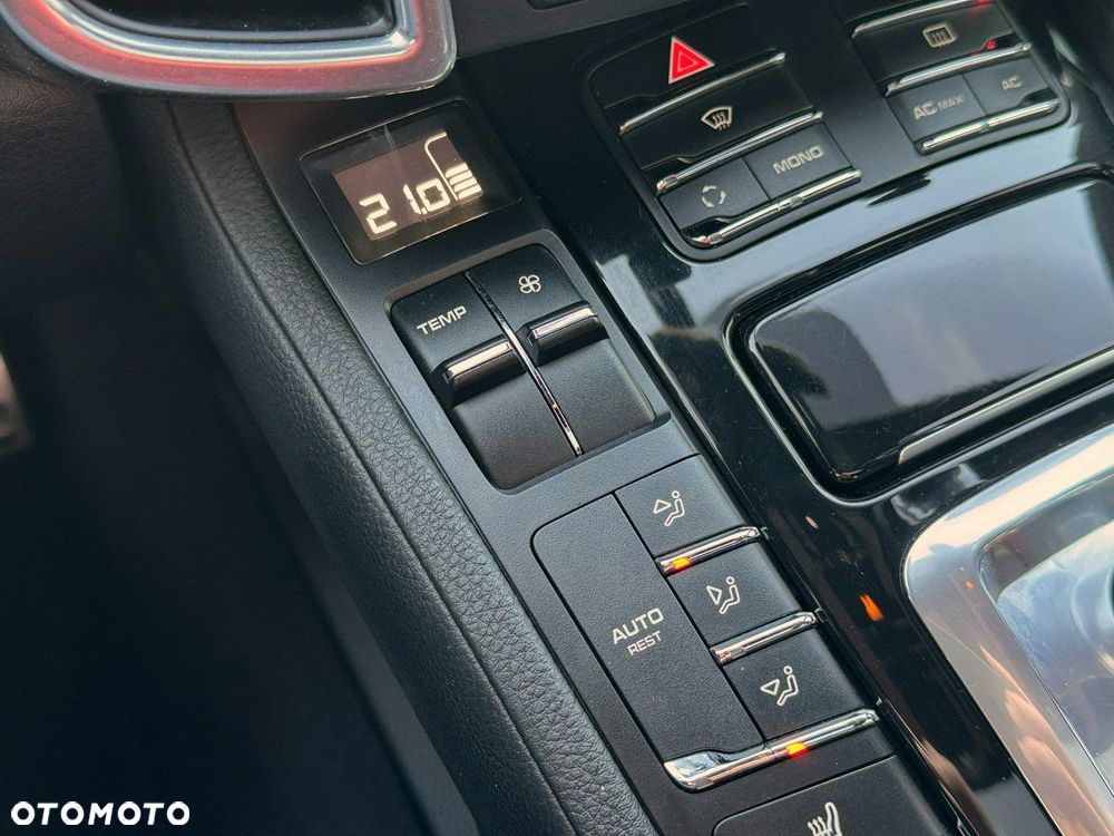 Porsche Cayenne S Tiptronic S - 33