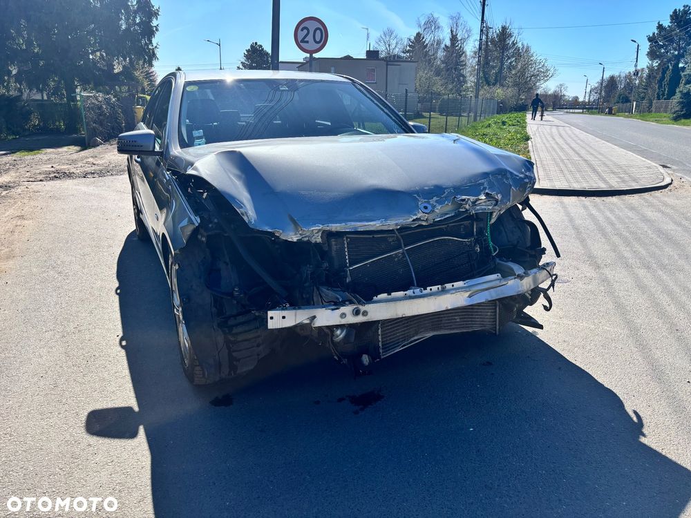 Mercedes-Benz Klasa E 250 CDI DPF BlueEFFICIENCY Automatik Elegance - 8