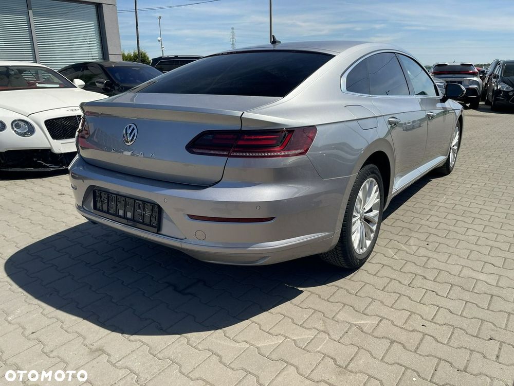 Volkswagen Arteon 2.0 TDI SCR DSG - 2