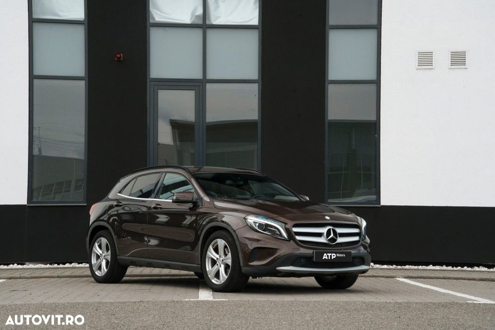 Mercedes-Benz GLA - 27