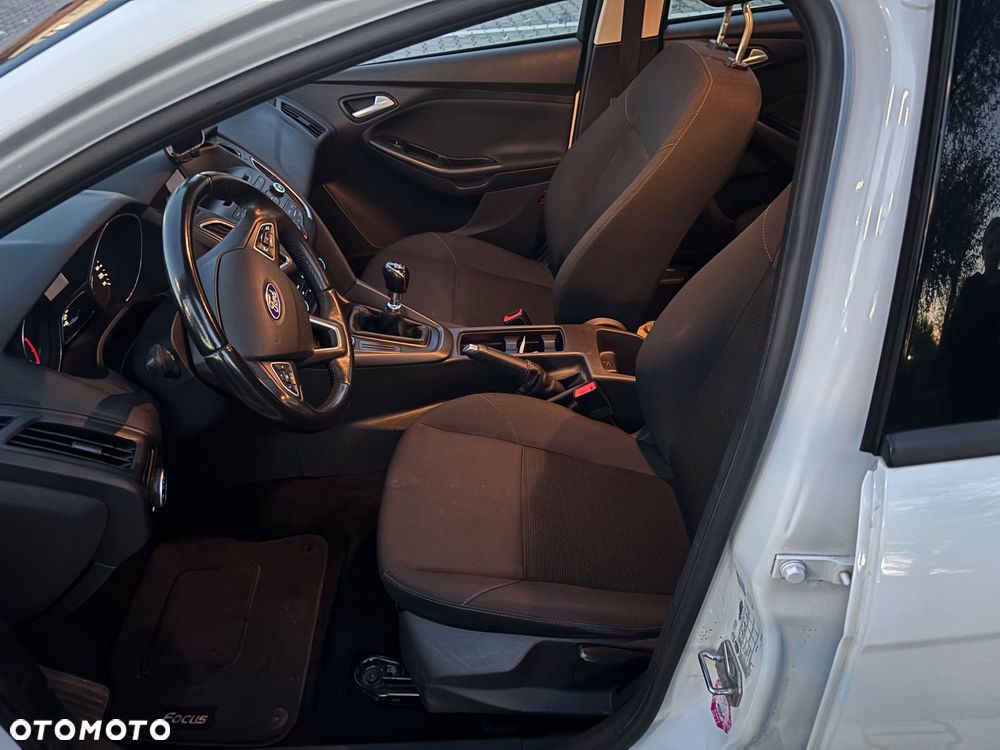 Ford Focus 1.5 TDCi Trend - 11