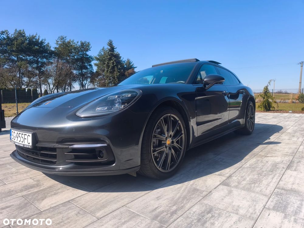 Porsche Panamera - 16