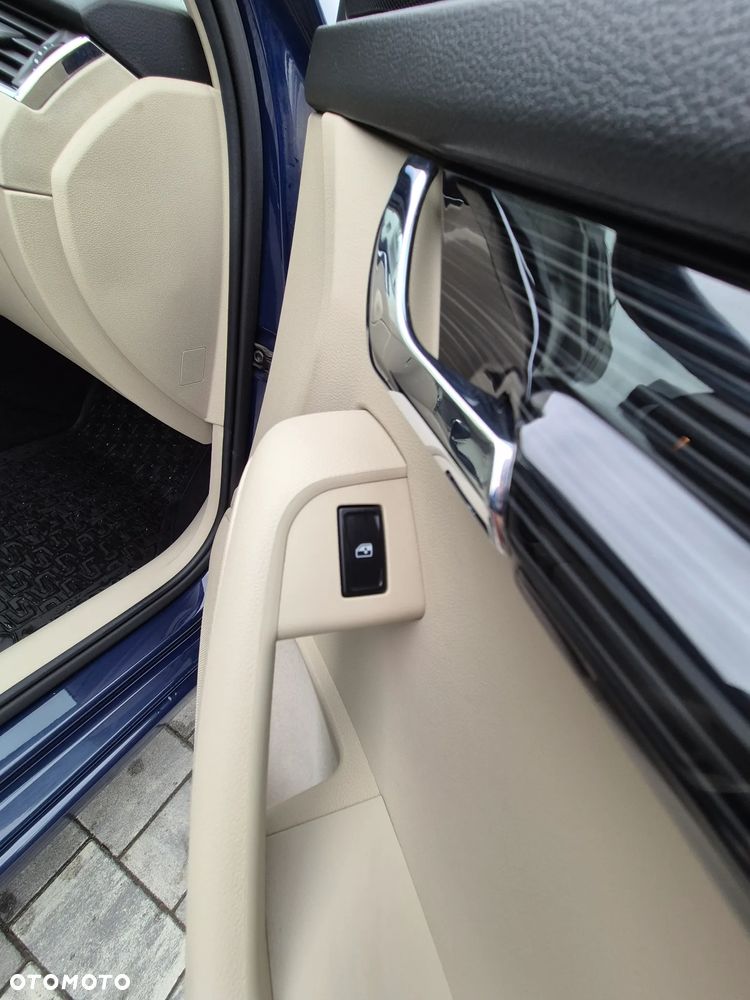 Skoda Octavia 1.6 TDI DSG Style - 18