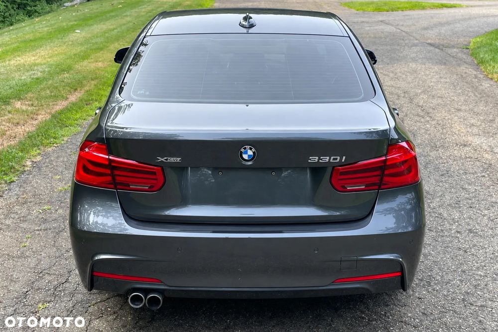 BMW Seria 3 330i xDrive Edition M Sport Shadow - 7
