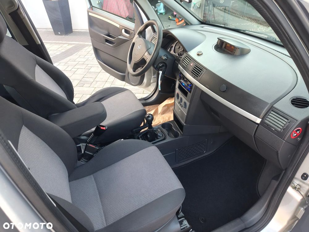 Opel Meriva 2004