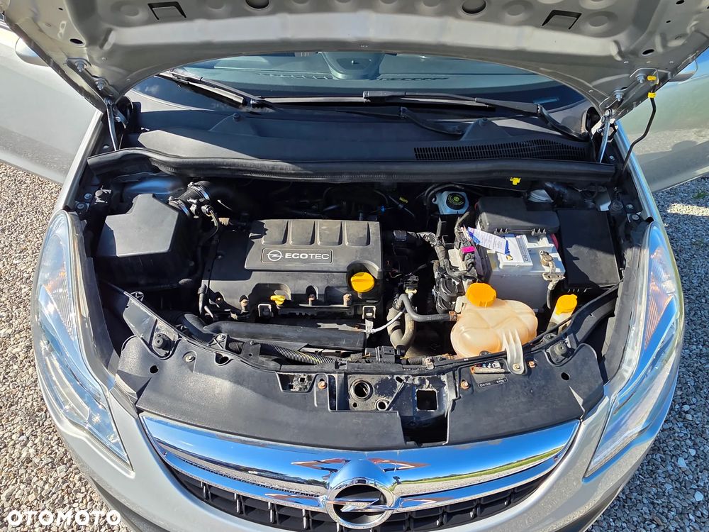 Opel Corsa 1.4 16V 150 Jahre - 34