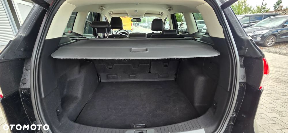Ford Kuga 2.0 TDCi 4x4 Titanium - 34