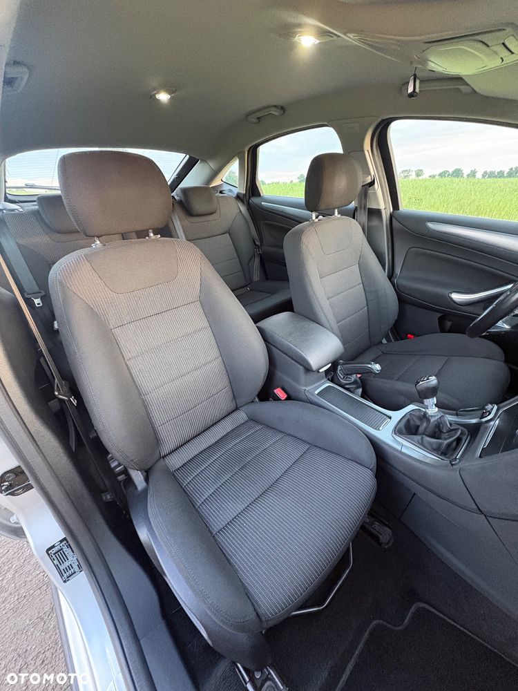 Ford Mondeo 2.0 TDCi Titanium - 24