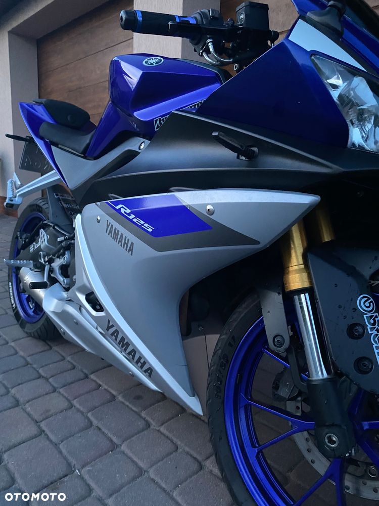 Yamaha YZF - 3