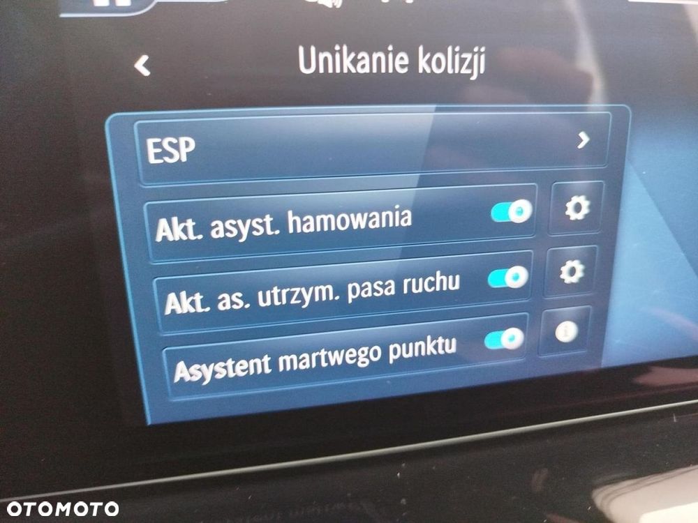 Mercedes-Benz GLA - 18