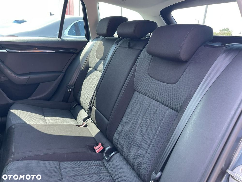 Skoda Octavia 2.0 TDI DSG Selection Plus - 14