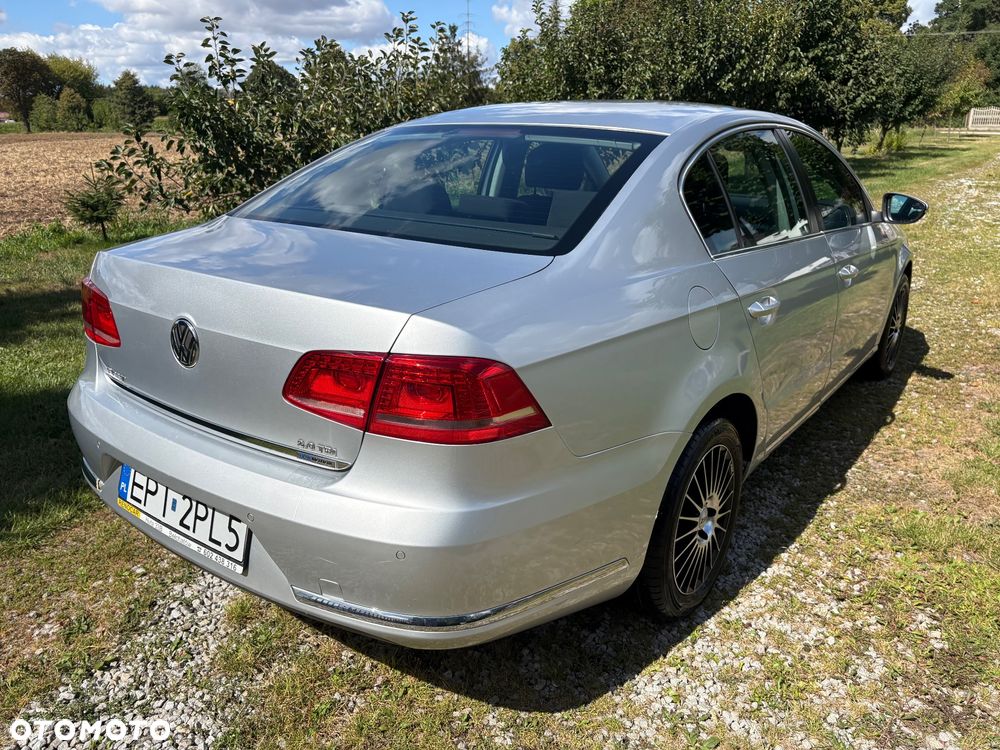 Volkswagen Passat 2.0 TDI Comfortline - 6