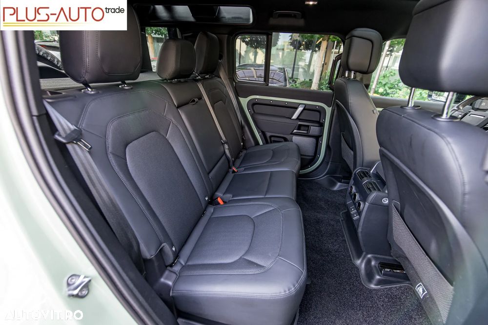 Land Rover Defender - 35