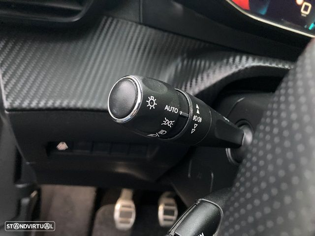Peugeot 2008 1.2 PureTech GT Line - 25