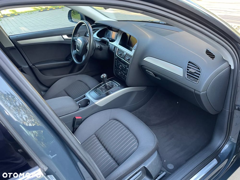 Audi A4 Limousine 1.8 TFSI Ambiente - 16