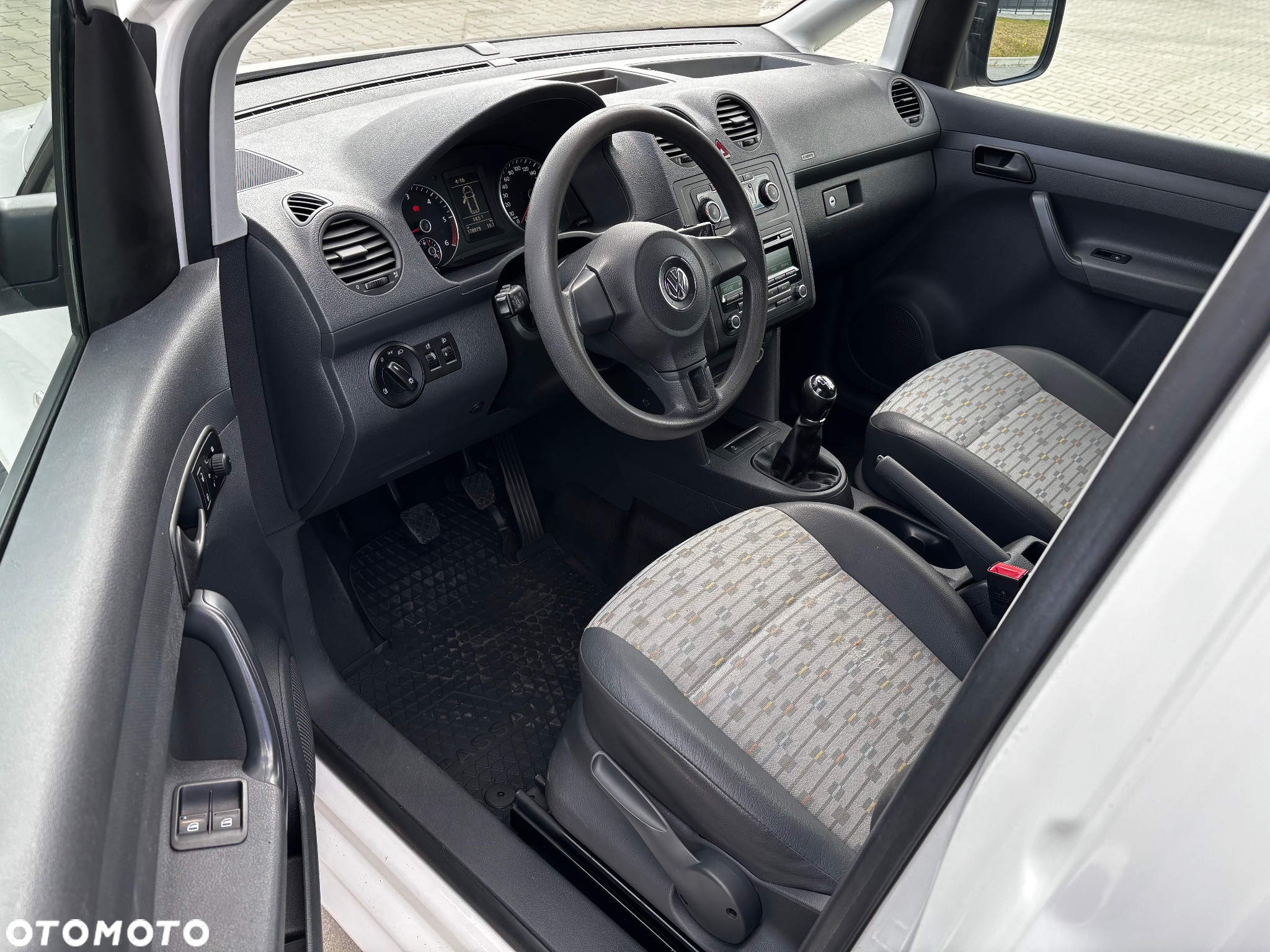 Volkswagen Caddy - 9
