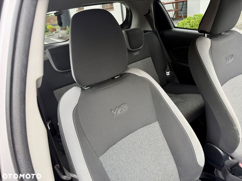 Toyota Yaris 1.5 VVT-i Y20 Club - 28