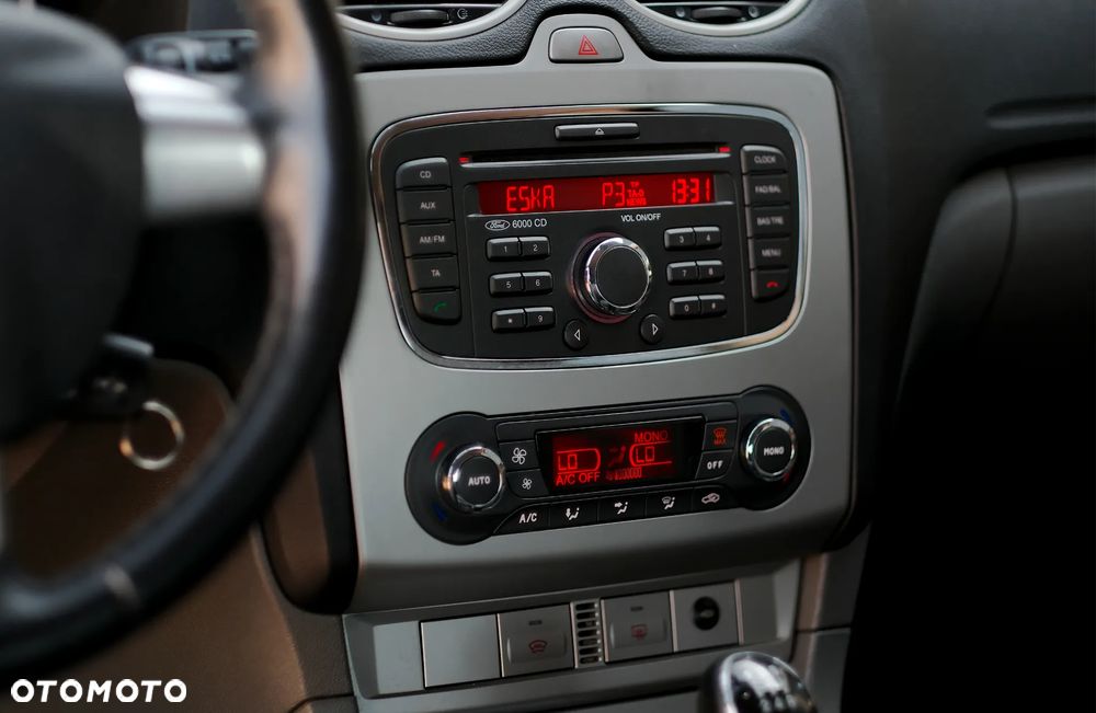 Ford Focus 1.6 Gold X - 19