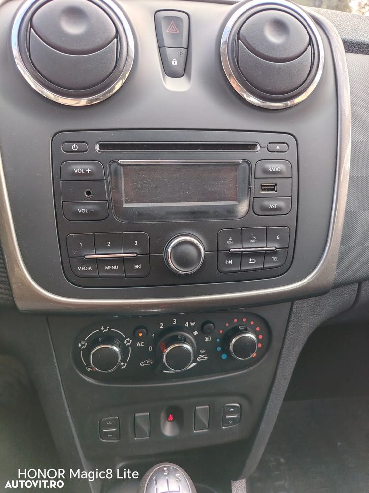 Dacia Sandero 1.2 75CP Ambiance - 10