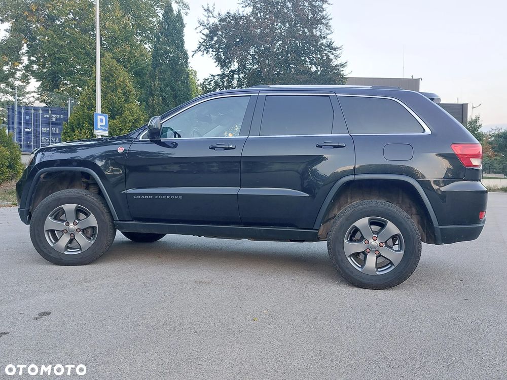 Jeep Grand Cherokee - 13