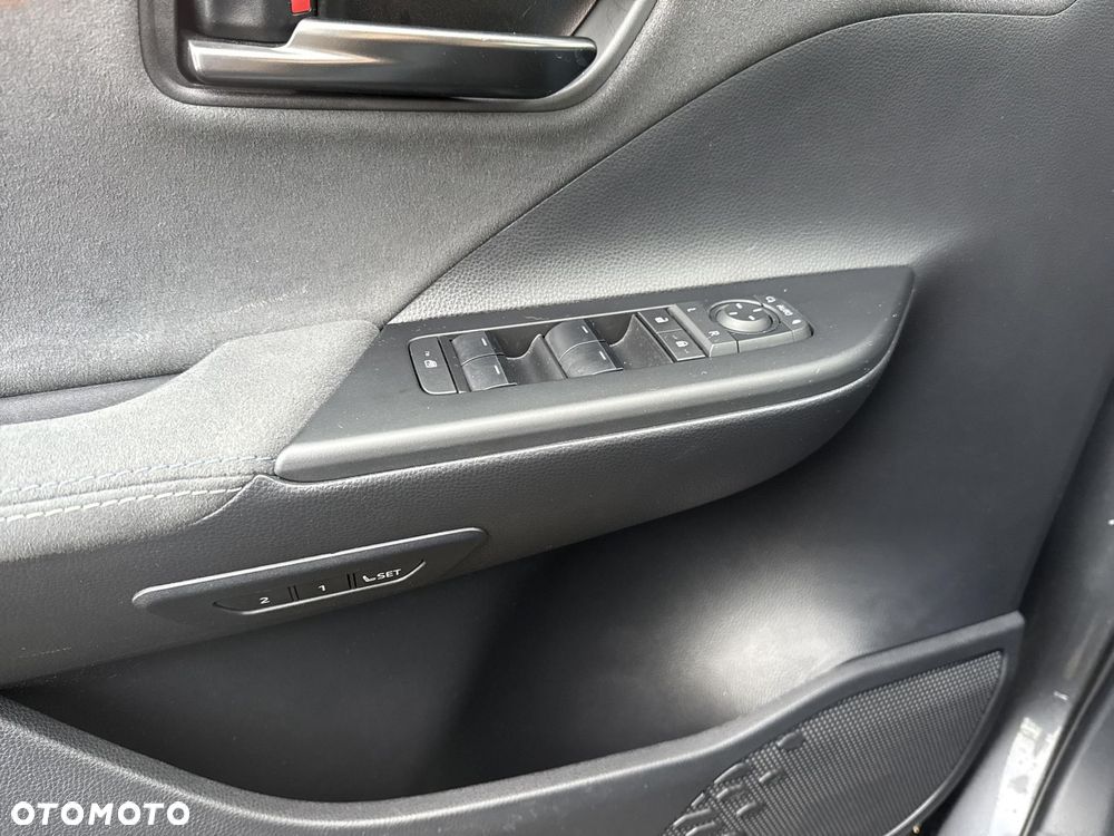 Toyota C-HR 1.8 Hybrid Executive - 17