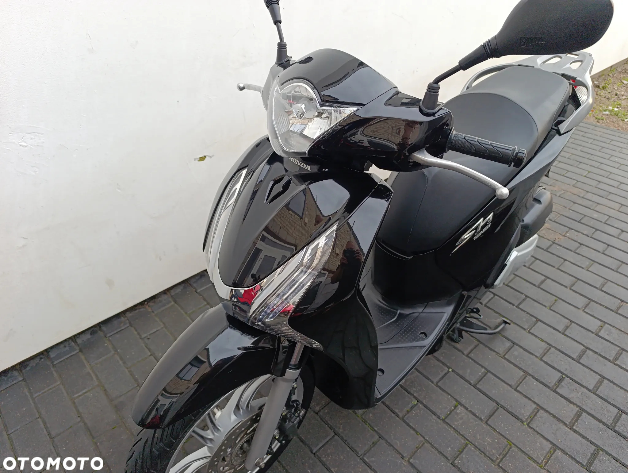Honda SH - 9