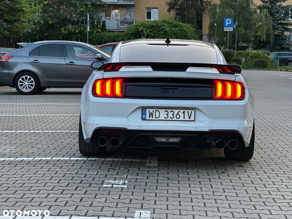 Ford Mustang - 9