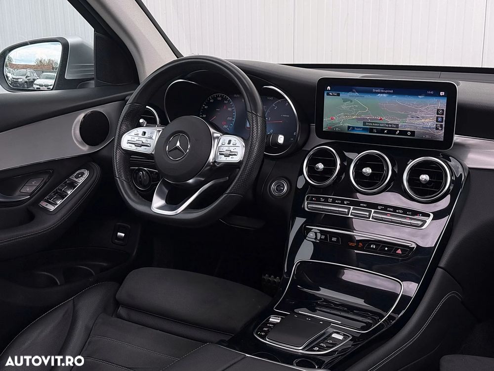Mercedes-Benz GLC 220 d 4MATIC 9G-TRONIC AMG Line Plus - 19