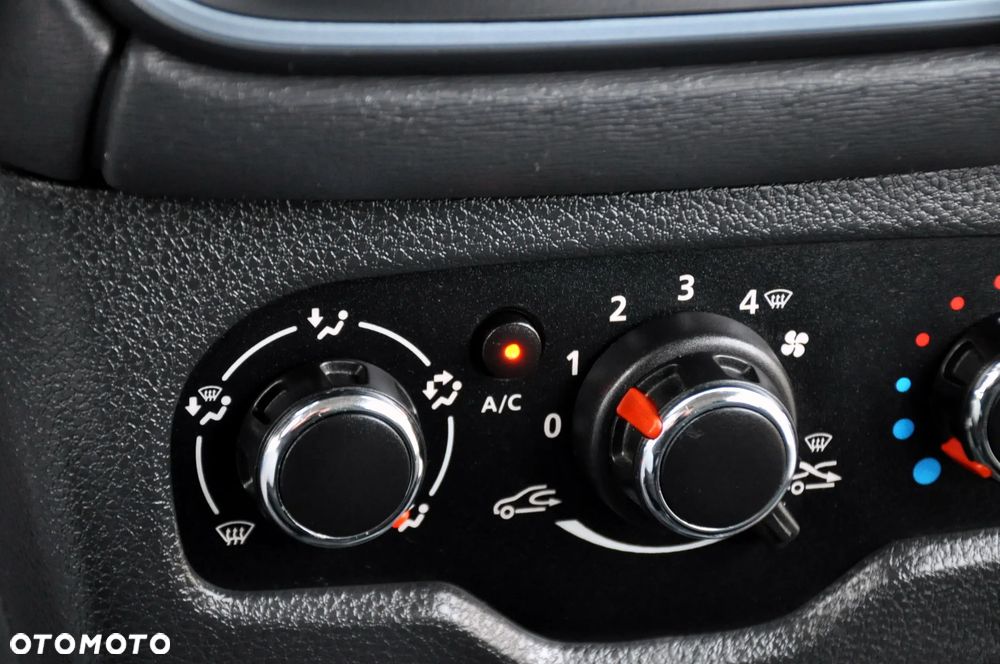 Dacia Dokker TCe 115 Stepway - 35