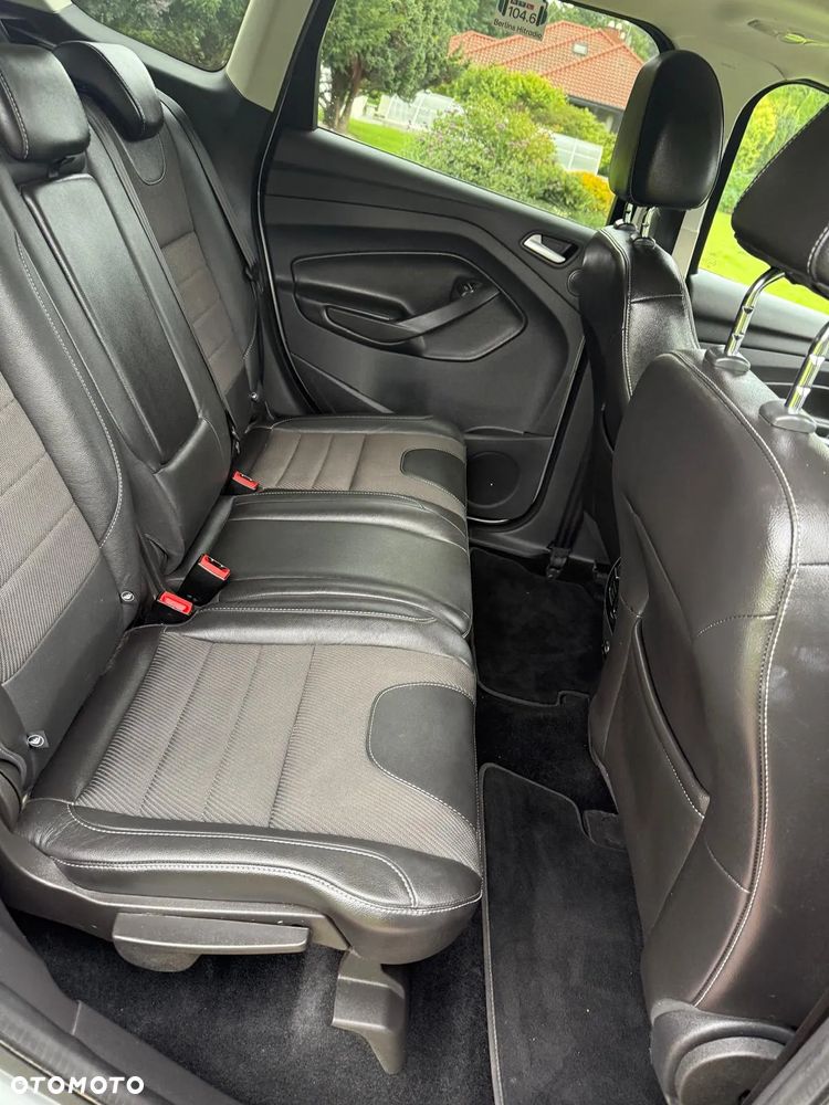 Ford Kuga 1.5 EcoBoost 4x4 Titanium - 9
