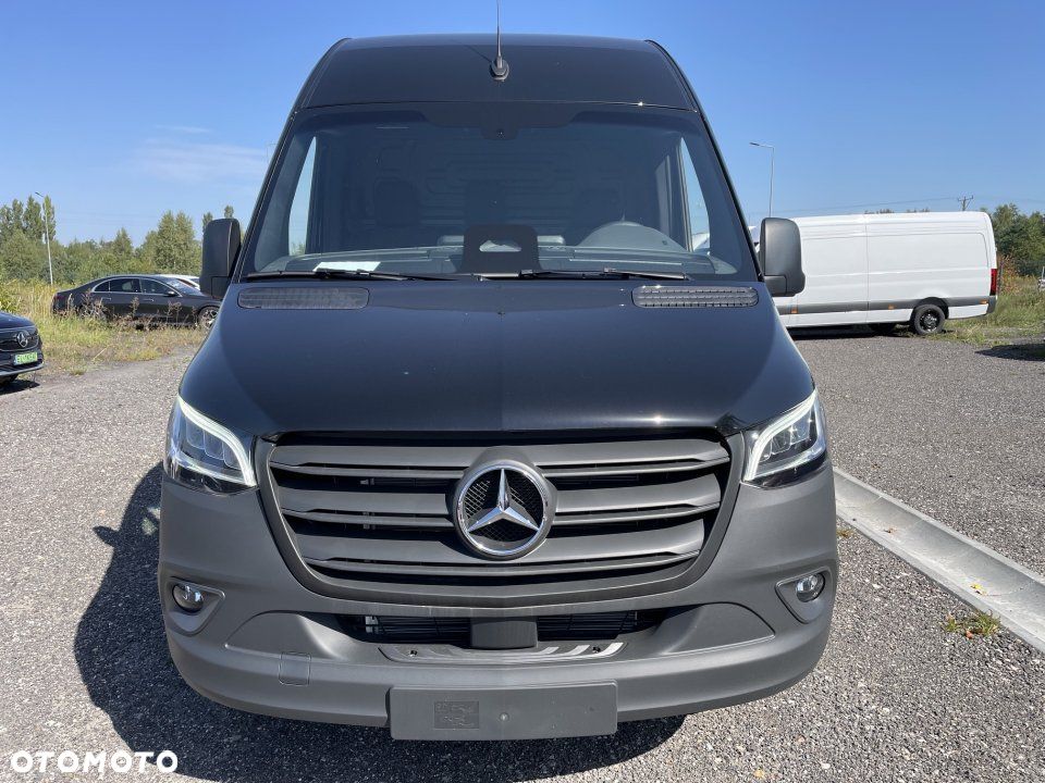 Mercedes-Benz Sprinter - 5