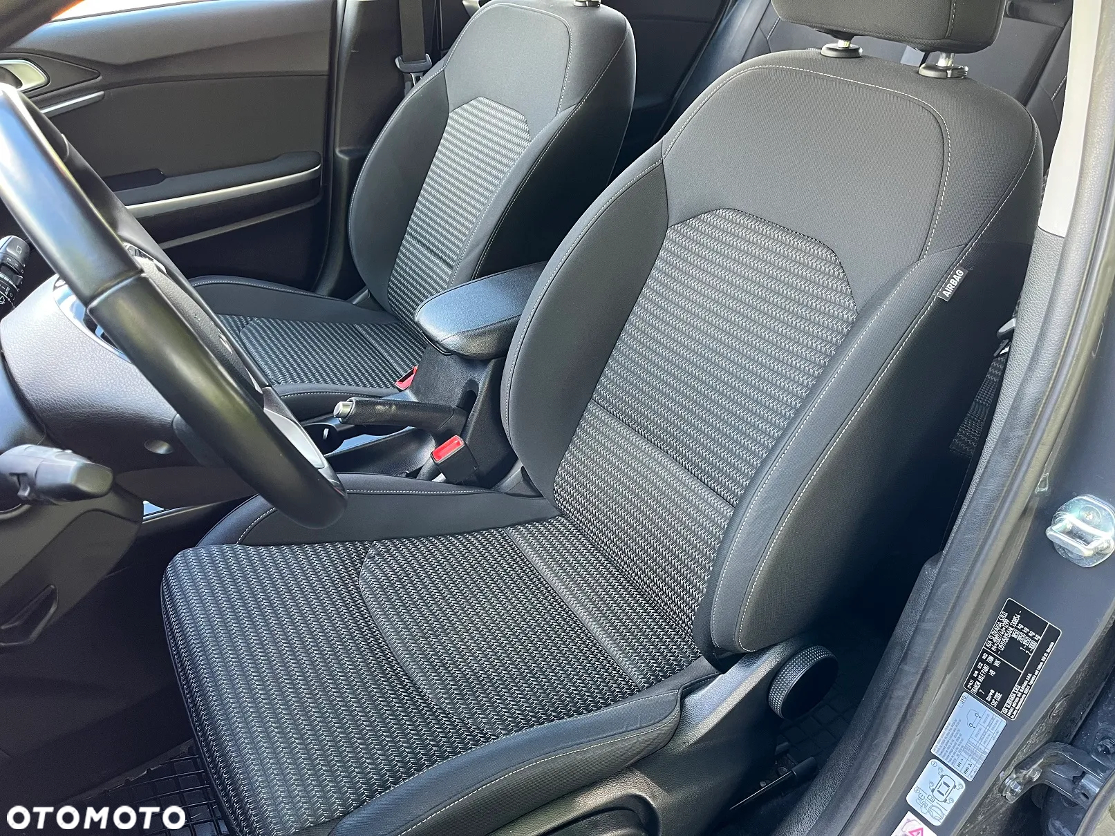 Kia Ceed 1.5 T-GDI M - 23
