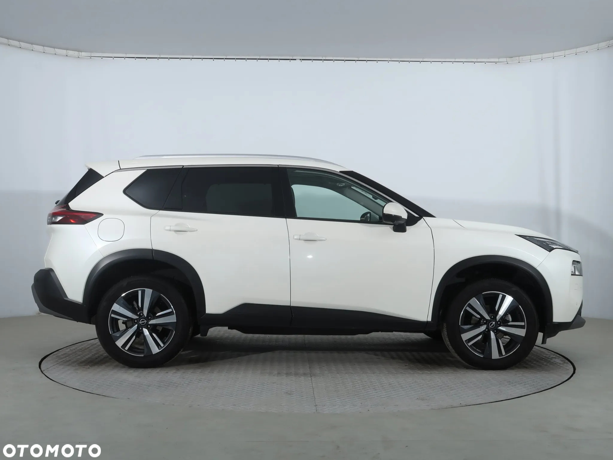 Nissan X-Trail - 8