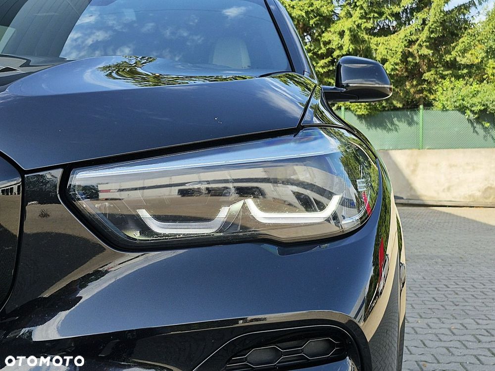 BMW X5 xDrive40d - 14