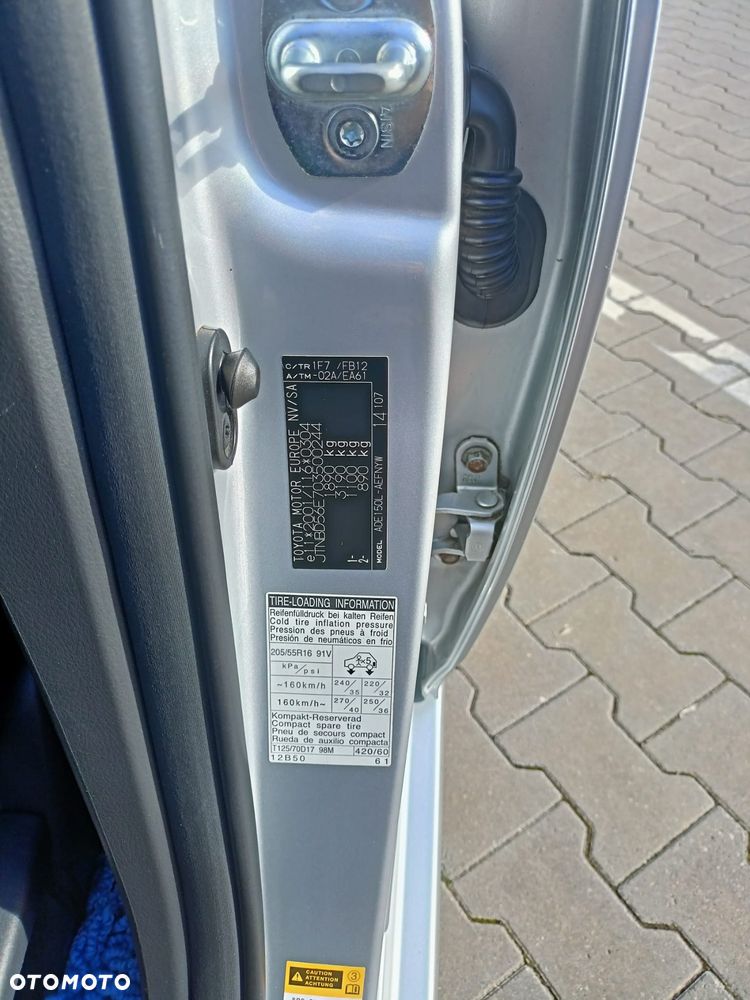 Toyota Corolla 2.0 D-4D Premium - 5