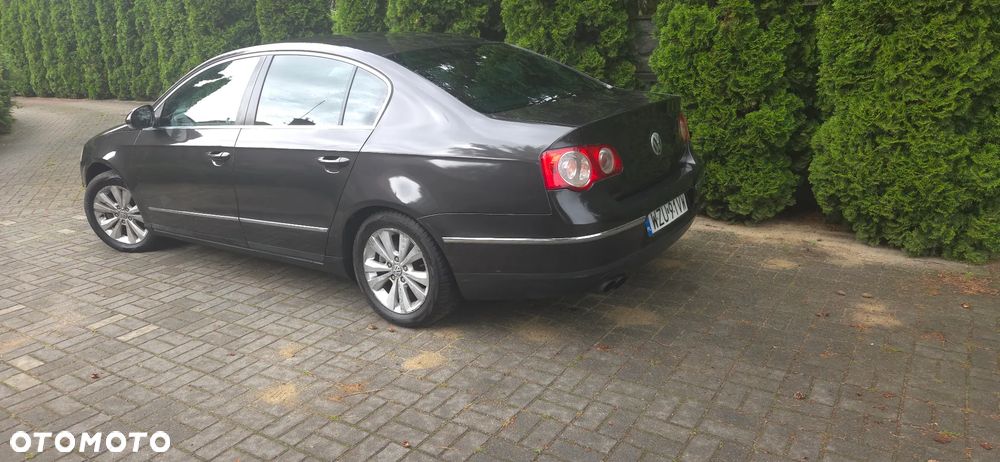 Volkswagen Passat 2.0 FSI Sportline - 8