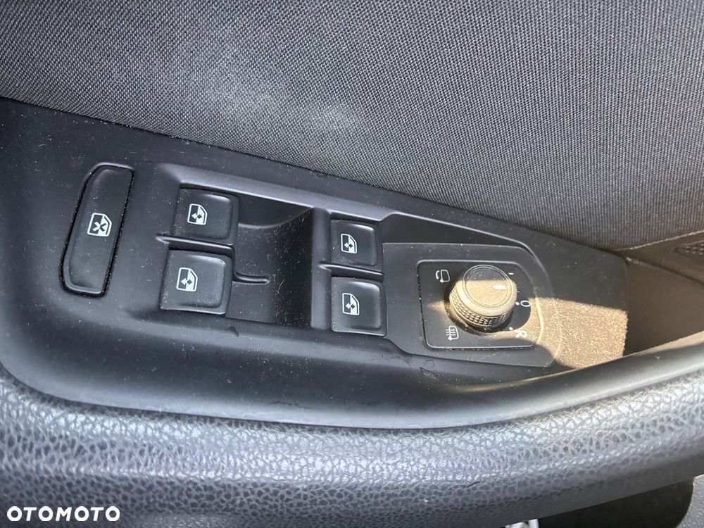 Volkswagen Passat 1.5 TSI EVO Business - 12