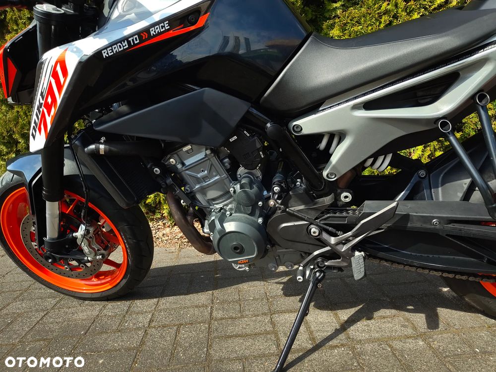 KTM Duke - 12