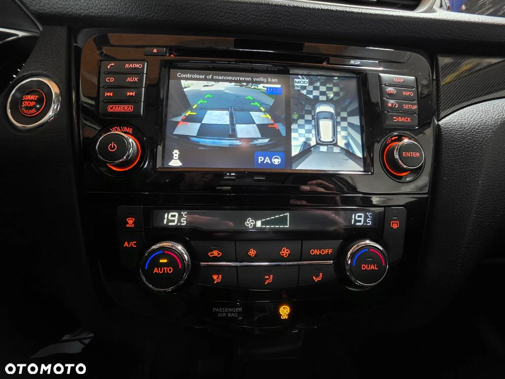 Nissan X-Trail 1.6 DIG-T Tekna - 28