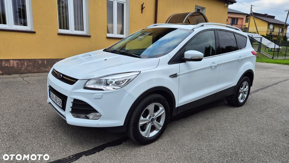 Ford Kuga 1.6 EcoBoost 2x4 Titanium - 1