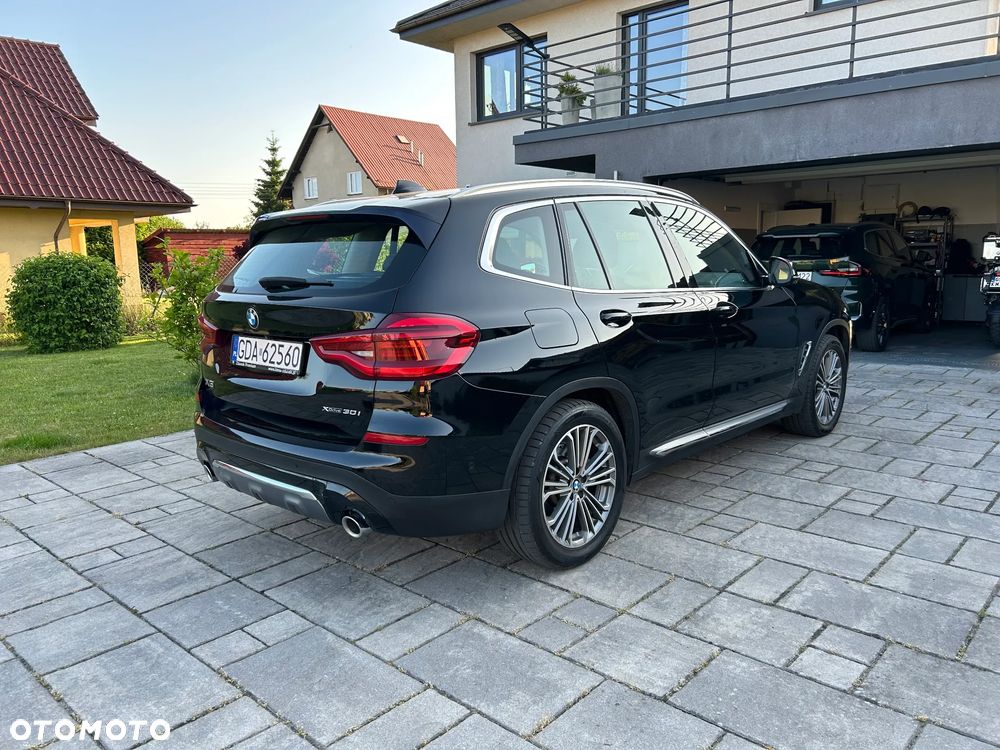 BMW X3 xDrive30i GPF Luxury Line - 5
