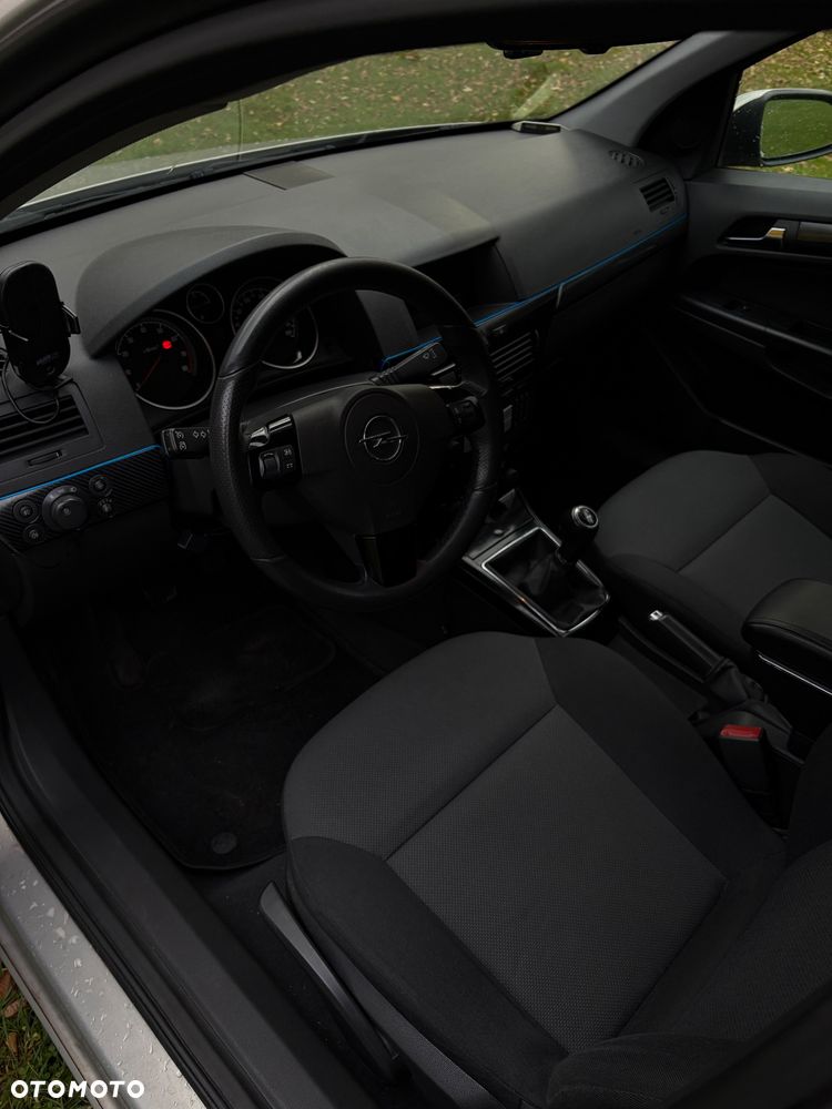 Opel Astra 1.6 Enjoy - 15