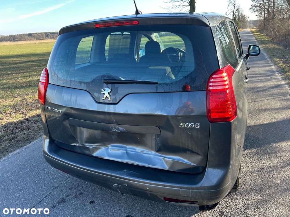 Peugeot 5008 - 5