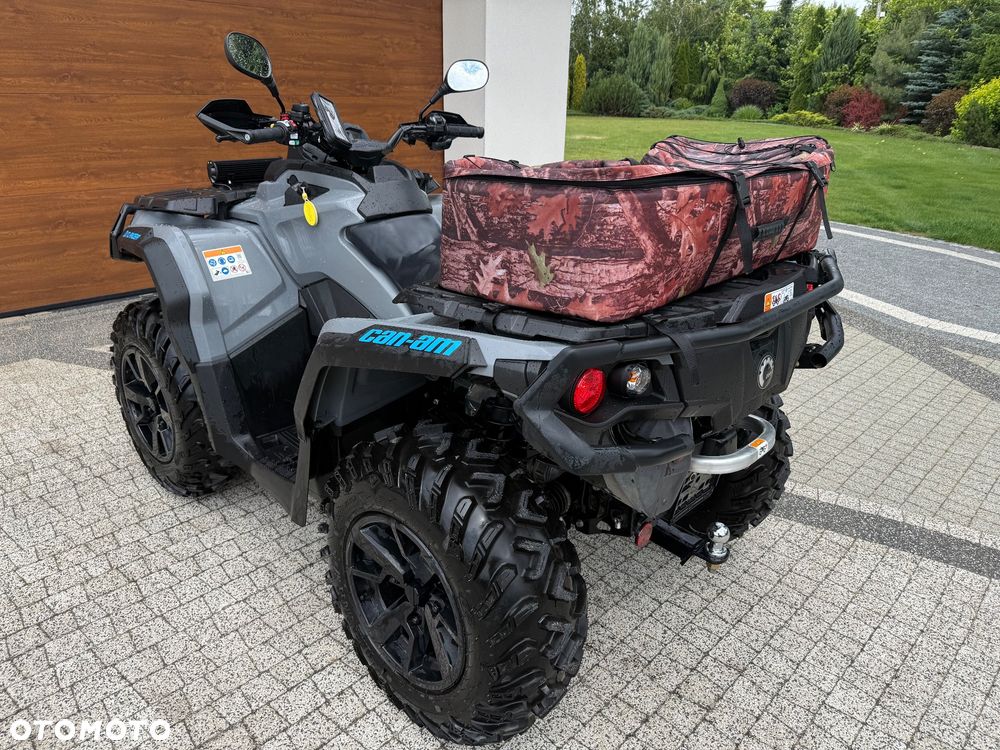 Can-Am Outlander - 2