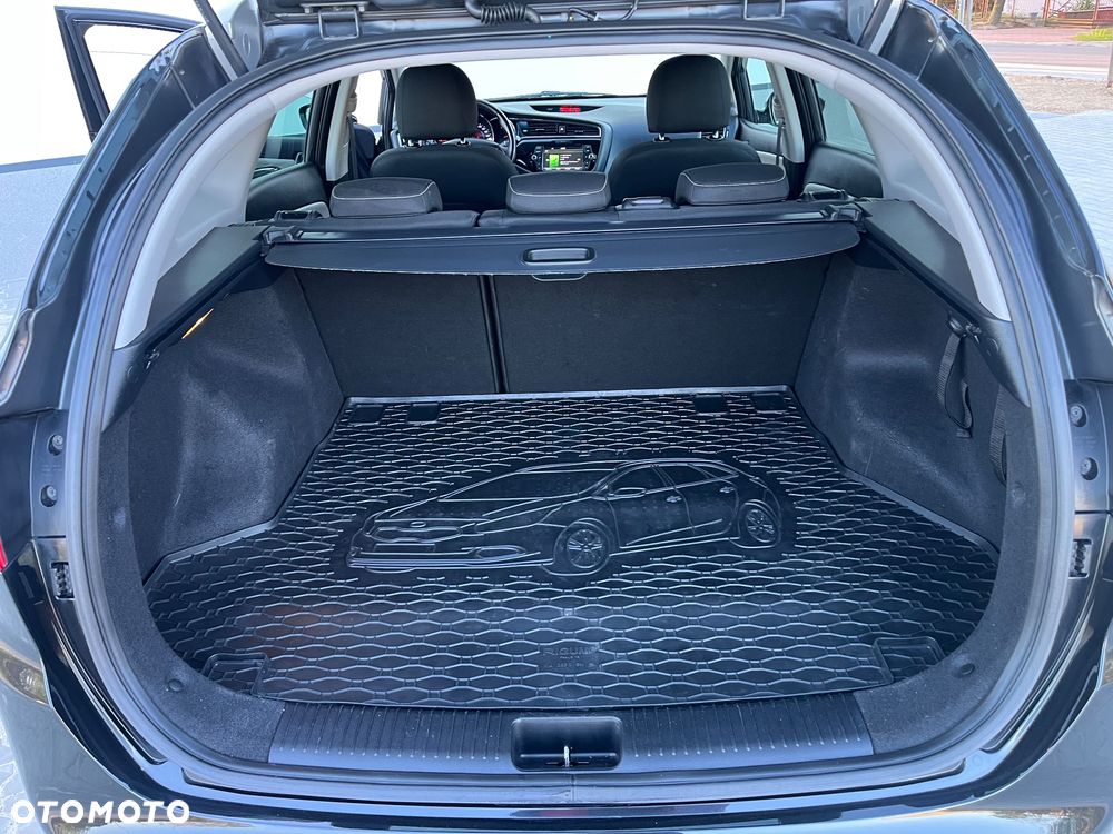 Kia Ceed 1.6 CRDi L - 11