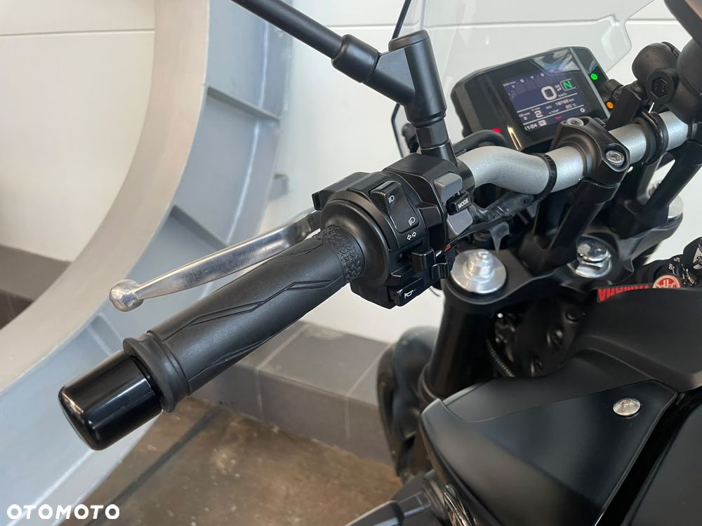 Yamaha MT - 8