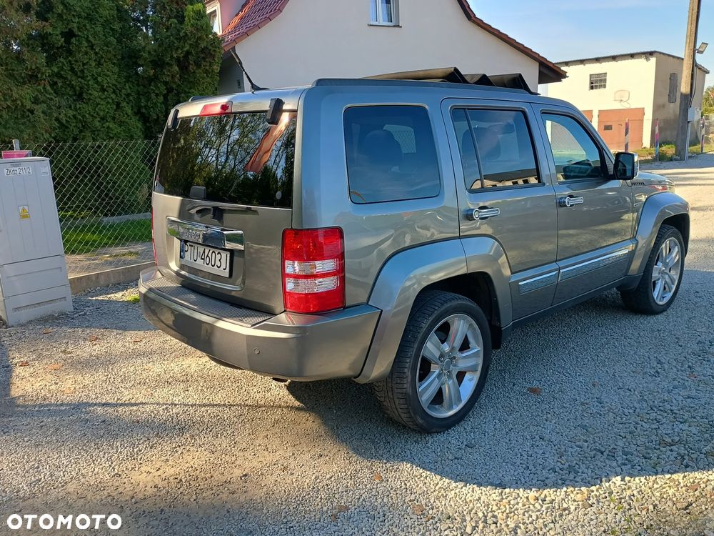 Jeep Liberty 3.7 4x4 - 7